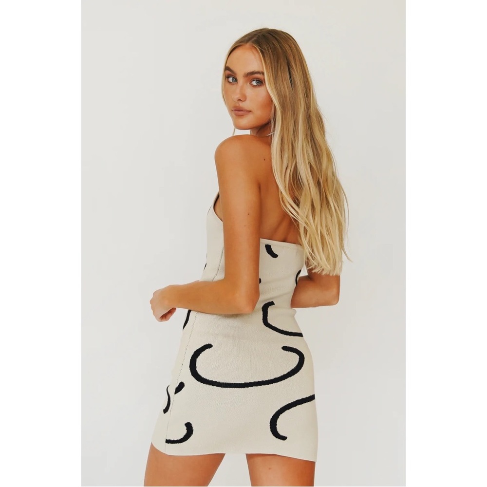 Verge Girl Summer Weekend Knit Mini Halter Dress in Cream NWT - Picture 5 of 14